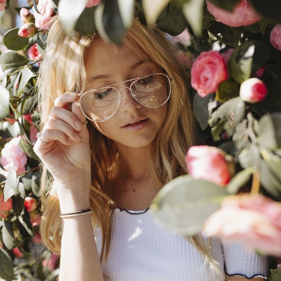 See Differently! ------Designer Eyewear Shop 👓🕶 - Picture 4 of 6